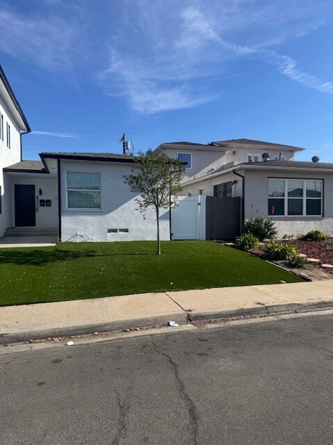 Foto del edificio - 4939 Art St