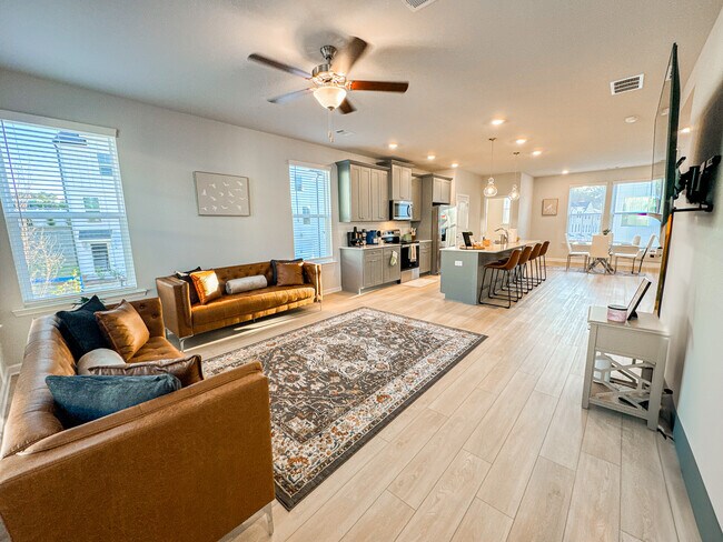 Photo - 3217 Bateman Drive SE House