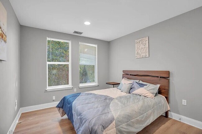 Foto del edificio - 1939 N Gratz St