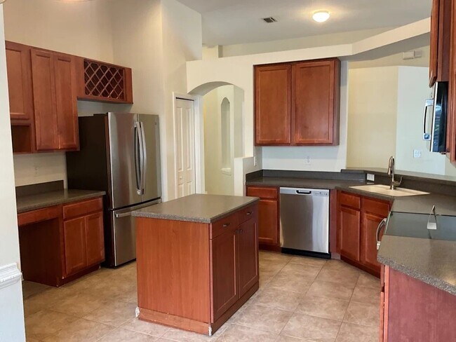 Building Photo - 13207 Old Florida Cir