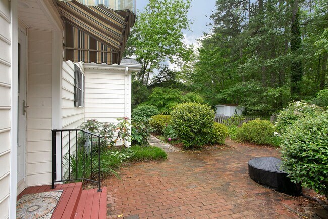 Foto del edificio - Beautiful 3 bedroom, 2 bath home in Hope Valley available 2/15!
