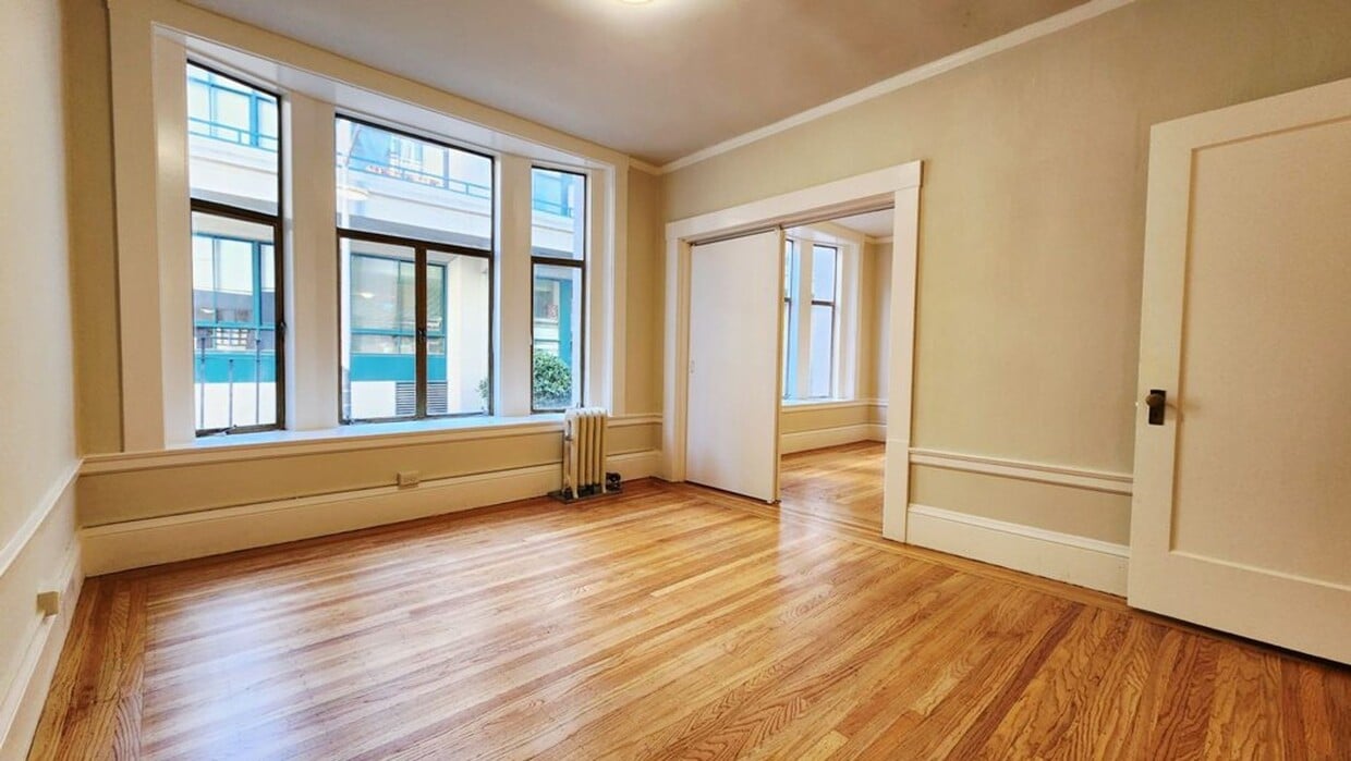 Building Photo - 965 Geary Street