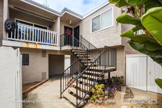 Building Photo - Lovely Condo on 2nd block in Downtown Hunt...