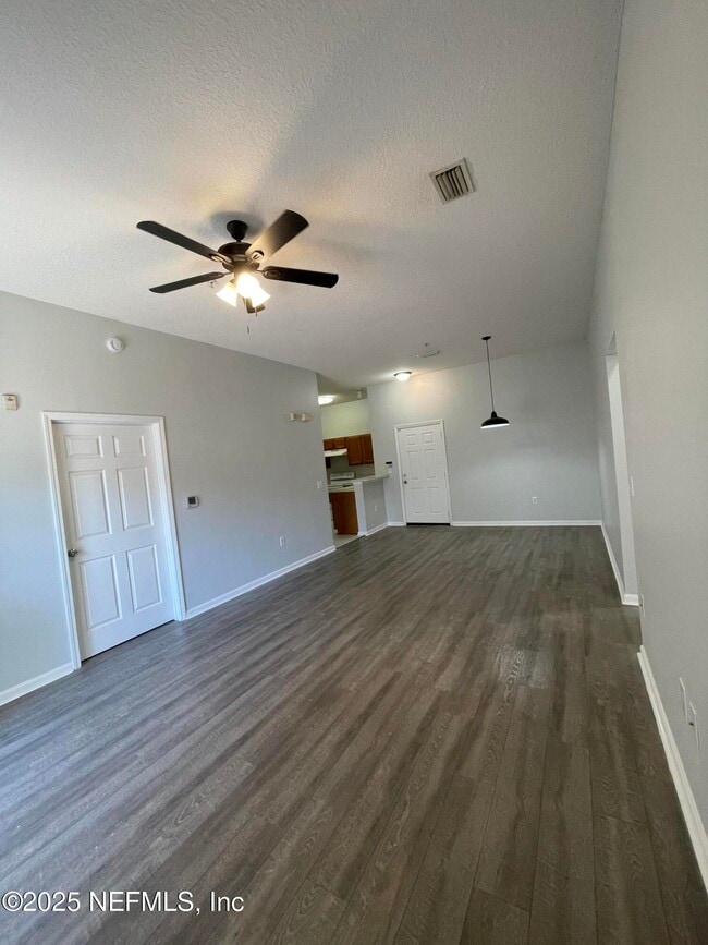 Building Photo - 6057 Maggies Cir