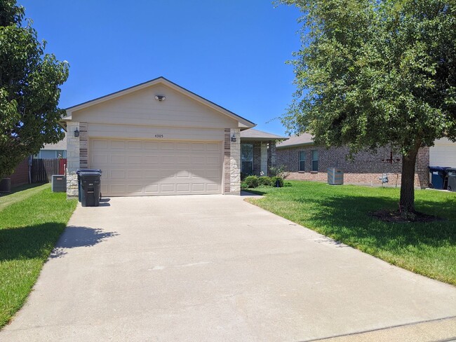 Building Photo - 3 bed/ 2 bath in South College Station!