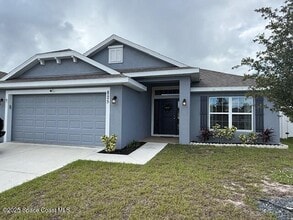 Building Photo - 825 Lantana St