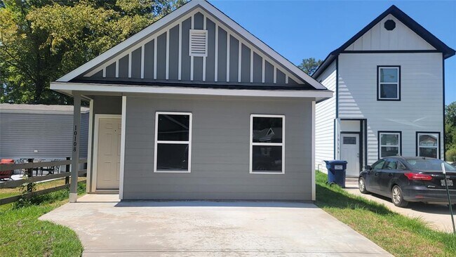 Foto del edificio - 10108 Barberry St