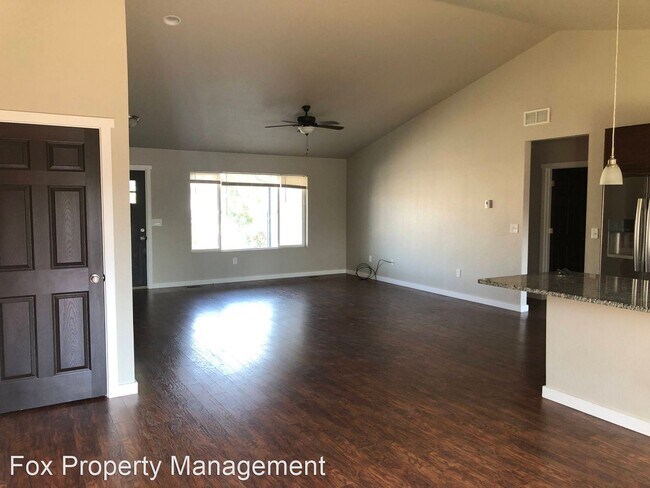Building Photo - 3 br, 2 bath House - 505 Evan Court