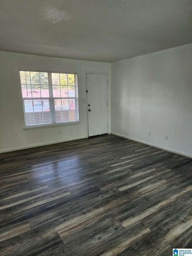 Building Photo - 504 Patton Chapel Way