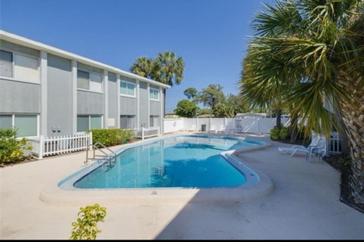 2 Bedroom/1 Bathroom 2nd floor condo at Pa... - 2 Bedroom/1 Bathroom 2nd floor condo at Pa...