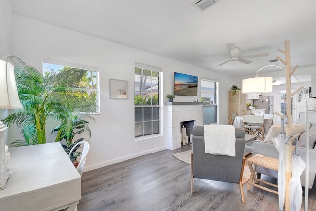 Foto del edificio - 422 N H St