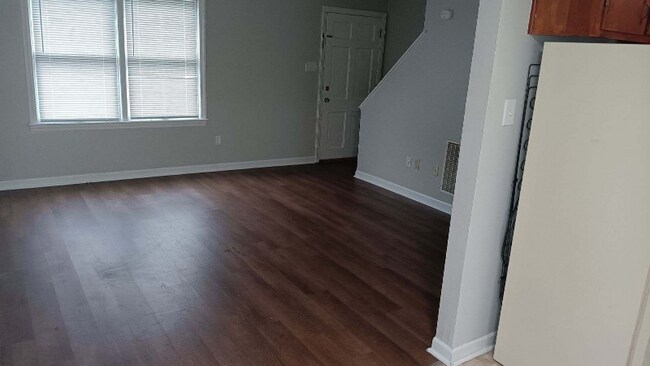 Foto del edificio - 1414 Chatham Heights Rd