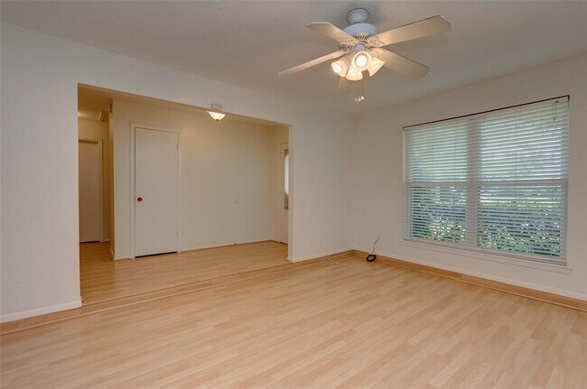 Building Photo - 17104 Blackhawk Blvd