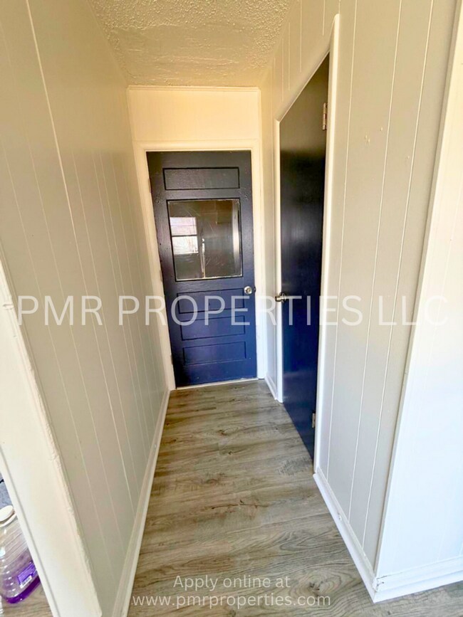 Foto del edificio - 3 Bed / 1 Bath House