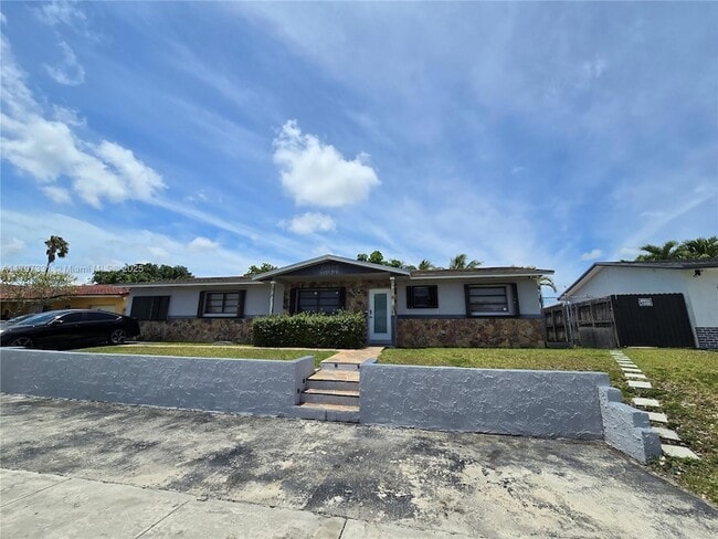 Building Photo - 26162 SW 123rd Pl
