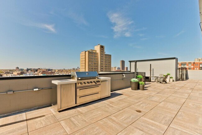 Foto del edificio - 3226 N Clark St