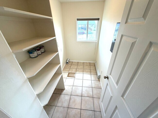 Building Photo - 7917 Quail Dr