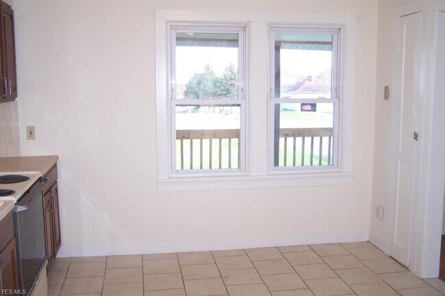 Foto del edificio - 12664 Madison Rd