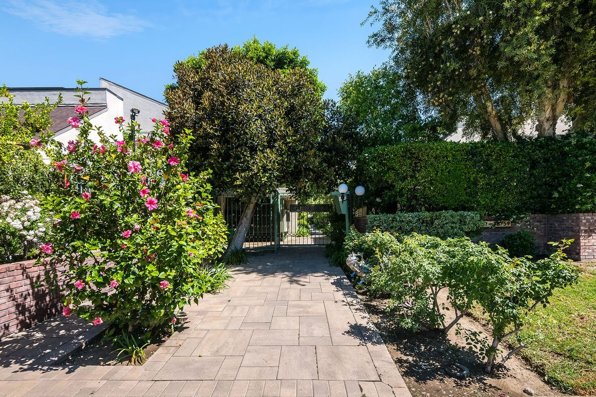 Foto principal - 18731 Hatteras St