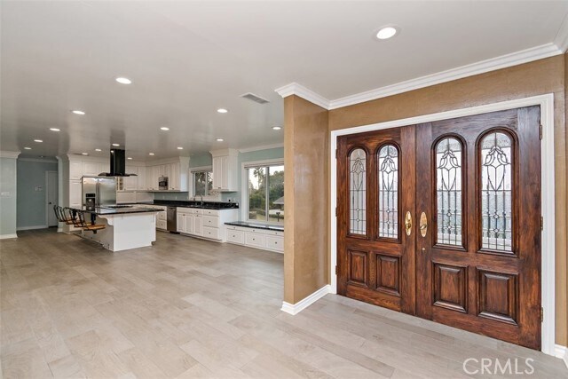 Foto del edificio - 2700 Vía Pacheco