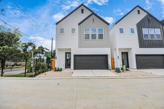 Building Photo - 6519 Old Olive Tree Dr