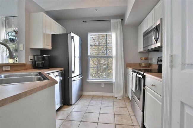 Foto del edificio - 5570 Rosehill Rd