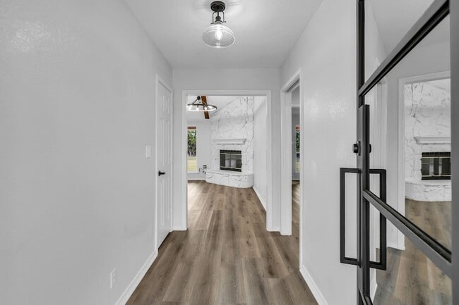 Building Photo - 13114 US-69