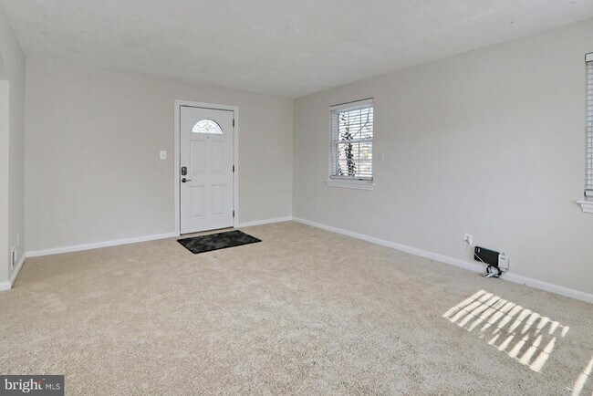 Foto del edificio - 5016 N Carlin Springs Rd