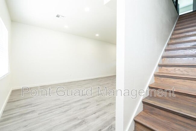 Foto del edificio - 2823 N Oliver St