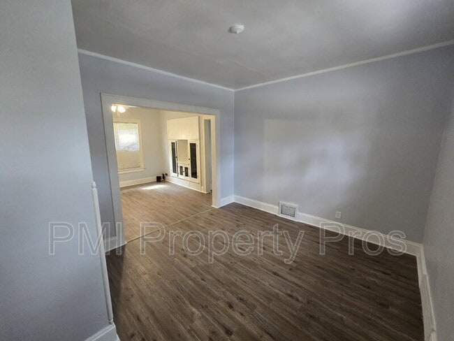 Foto del edificio - 3895 Dr. William Finlayson St