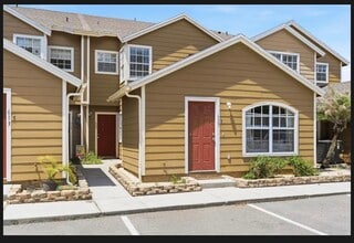 Building Photo - 623 Coconut Palm Way