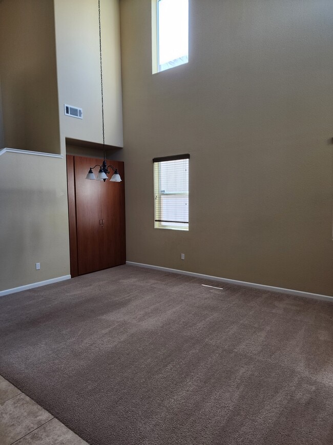 Formal Room-c - 207 Hibiscus Way