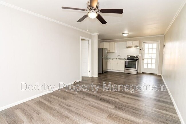 Building Photo - 207 Napier St