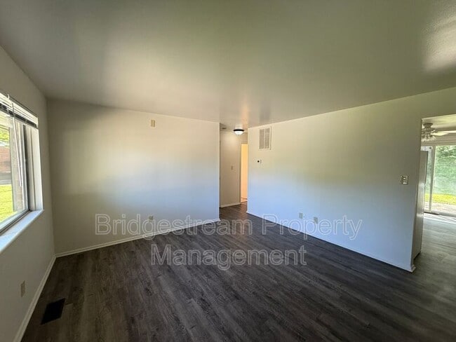 Building Photo - 5126 Nebraska Ave