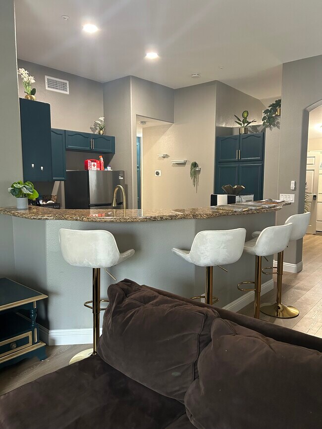 Building Photo - 5549 Grand Prix Ct