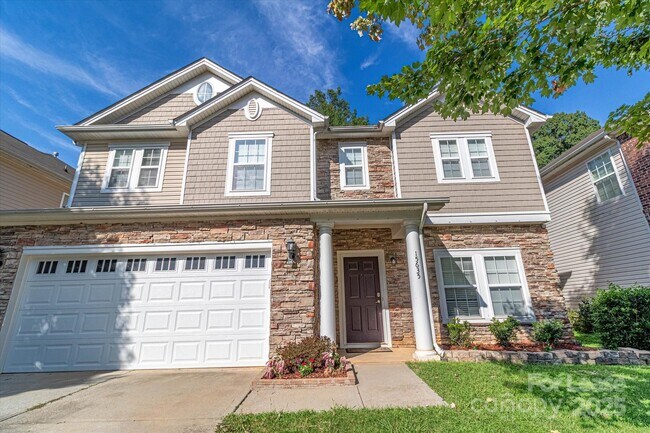 Building Photo - 15635 Normans Landing Dr