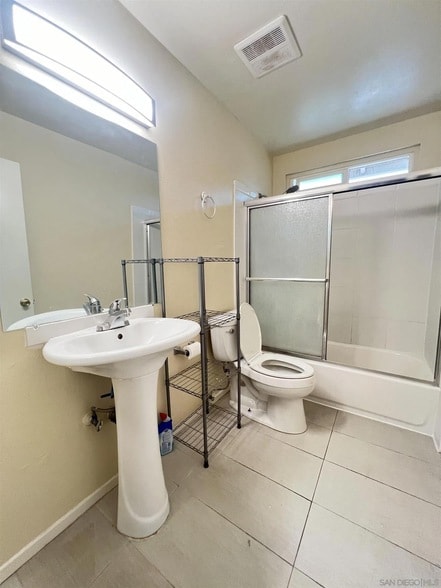 Foto del edificio - 8181 Jade Coast Rd