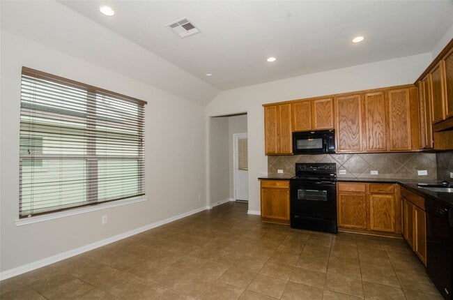 Foto del edificio - 20702 Rainmead Dr