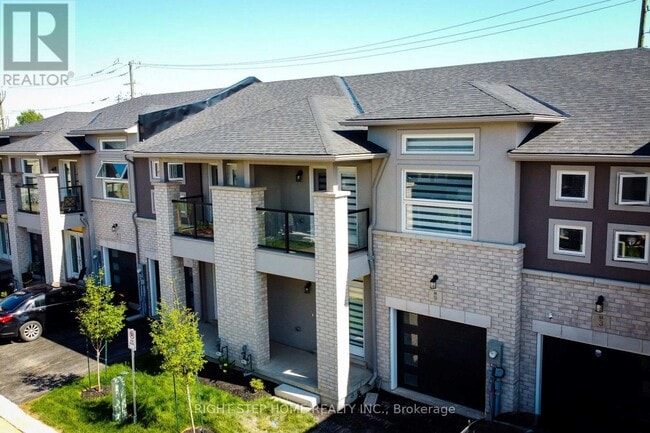 Building Photo - 9 Mann Trl