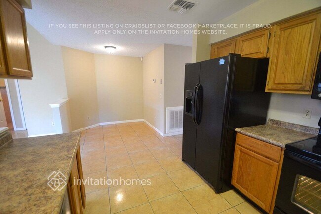 Building Photo - 7736 Covedale Dr