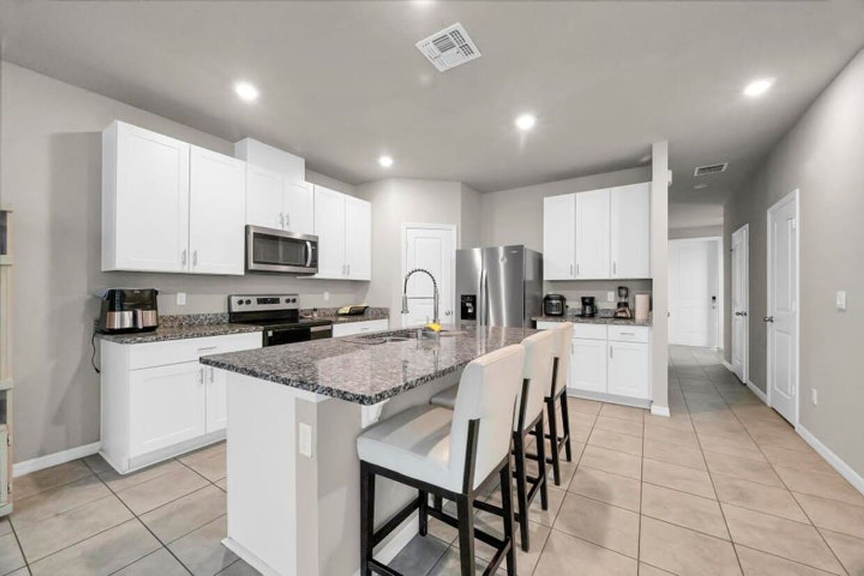 Photo - 3550 San Bernardino Way, Palm Springs, FL 33461