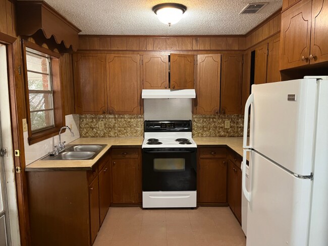 Foto del edificio - 815 Clifton St NW