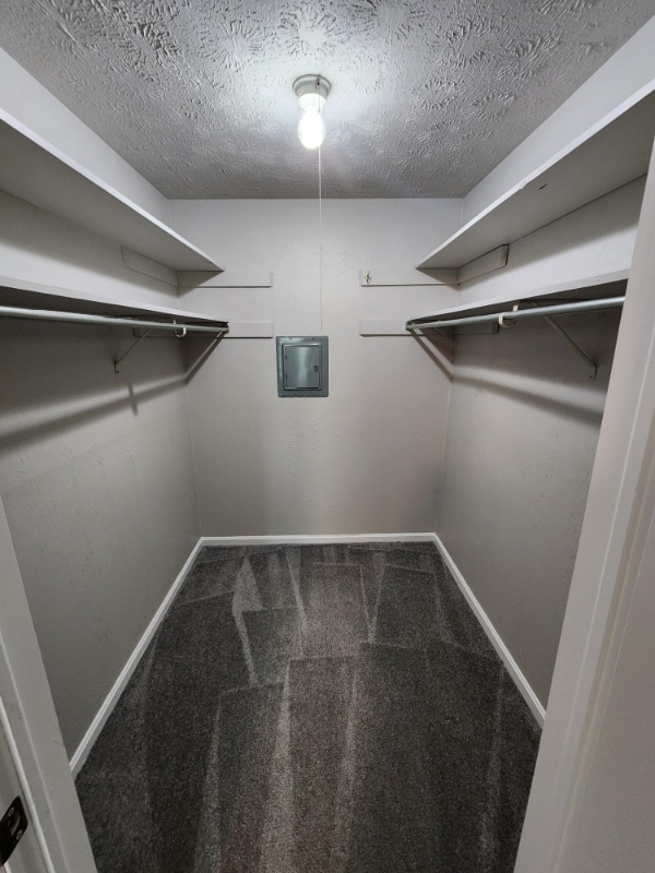 Building Photo - 201 Rose Ln St SW