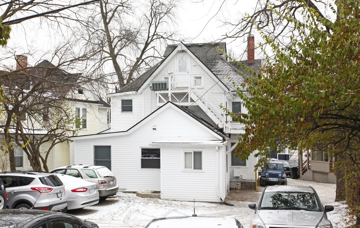 Foto del edificio - 1309 Wilmot St