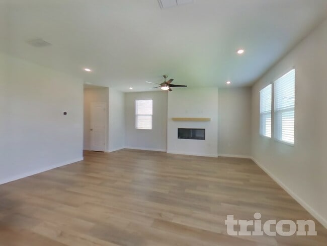 Building Photo - 56 Brazil Nut Cir