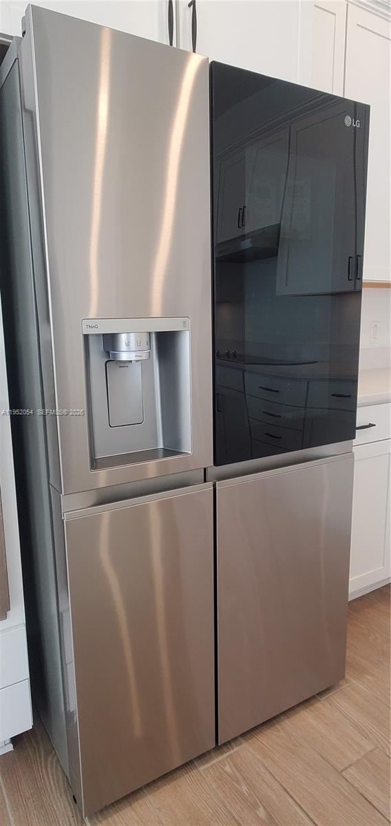 Foto del edificio - 736 YUKON Ln