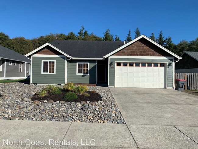Foto del edificio - 3 br, 2 bath House - 440 Juniper Ave.