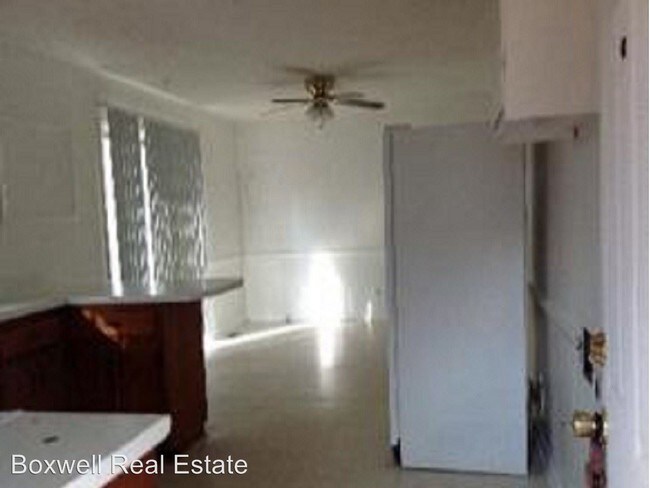 Building Photo - 3 br, 1 bath House - 279 Channing Drive