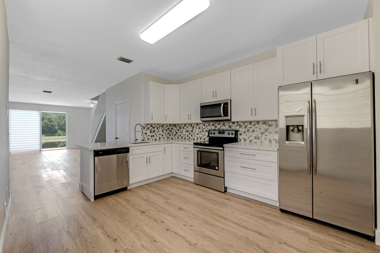 2249 Cordoba Bend, Weston, FL 33327 Townhome Rentals in Weston FL