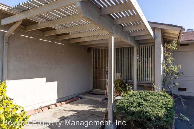 Building Photo - 2 br, 1 bath House - 4527 Sunrise Ridge